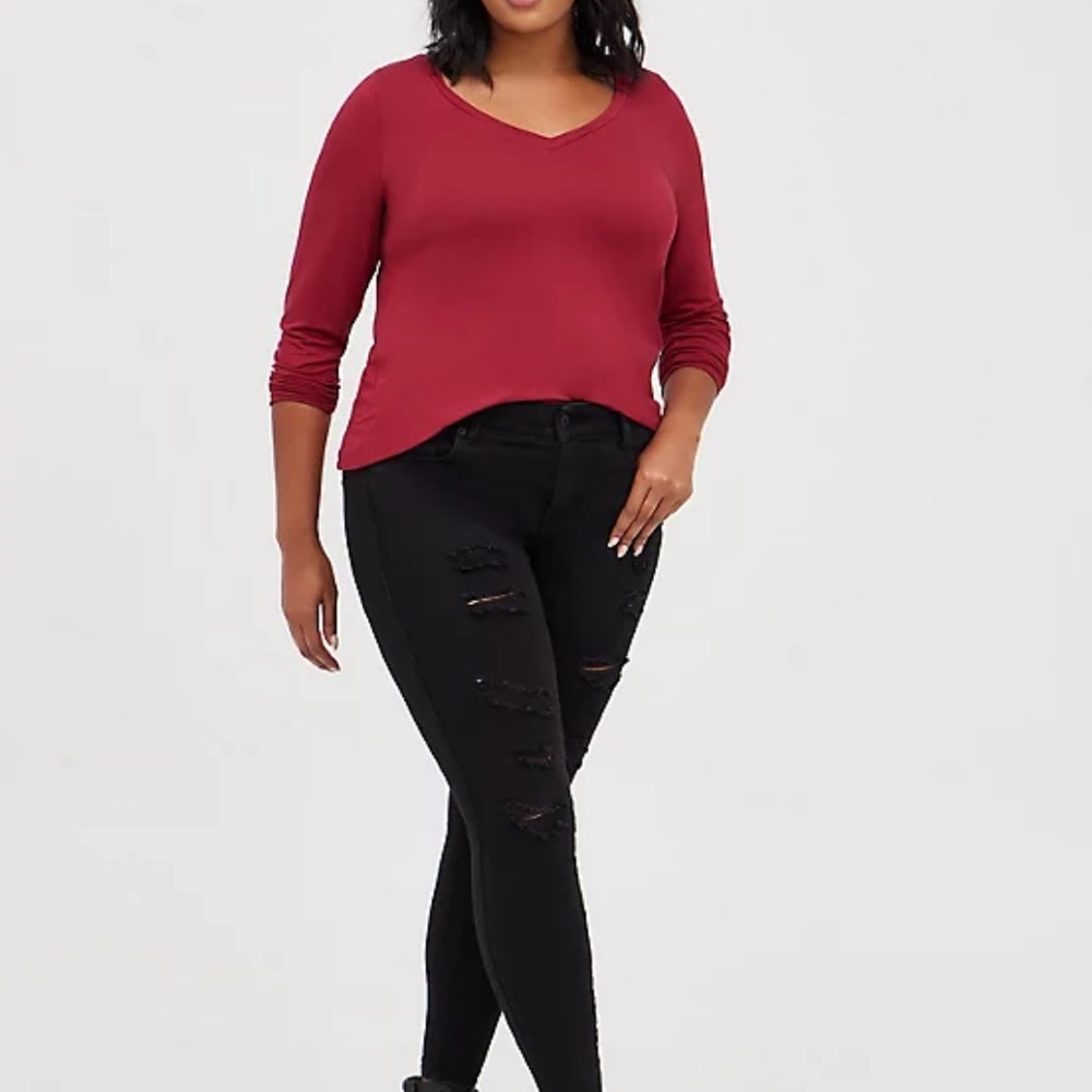 Perfect Super Soft V-Neck Long Sleeve Tee